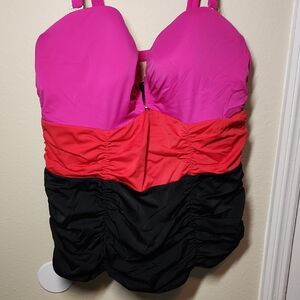 6th And Lane (Cacique) Colorblock Swim Top 40DD
